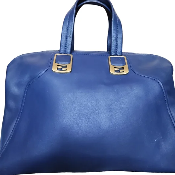 Fendi - Picture 2 of 16